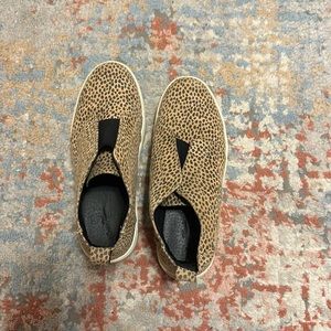 Target sneakers\ slide ons